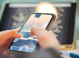 Checking the clear fund transfer and withdrawal process, an investor reviews the steps